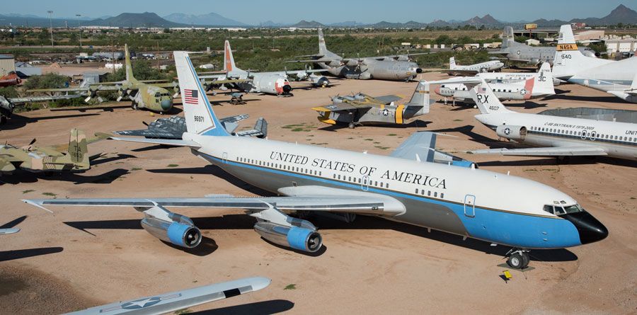 A picture of the Boeing VC-137B Stratoliner