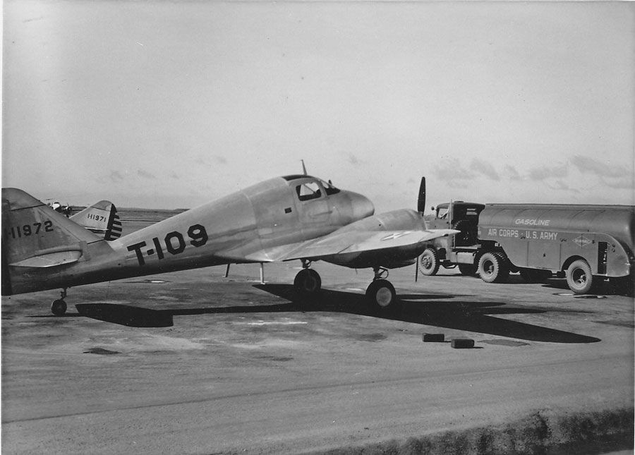 A picture of the Curtiss AT-9A Fledgling "Jeep"