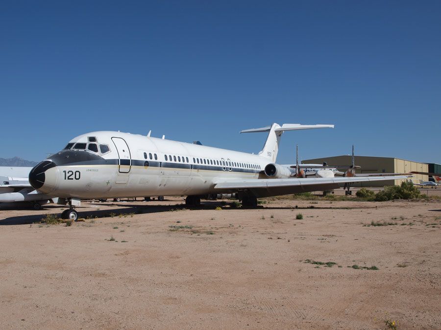 A picture of the Douglas C-9B Skytrain II