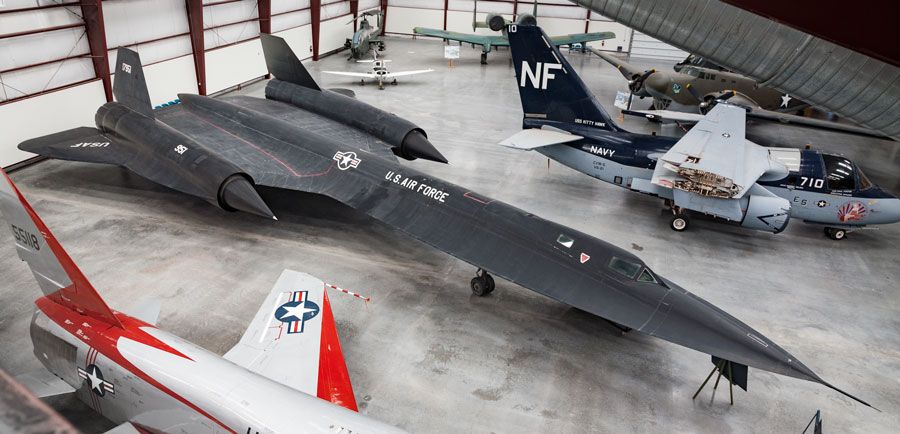 A picture of the Lockheed SR-71A Blackbird