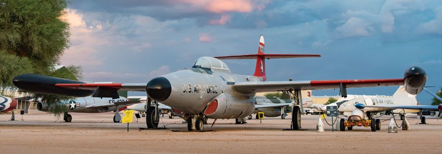 A picture of the Northrop F-89J Scorpion